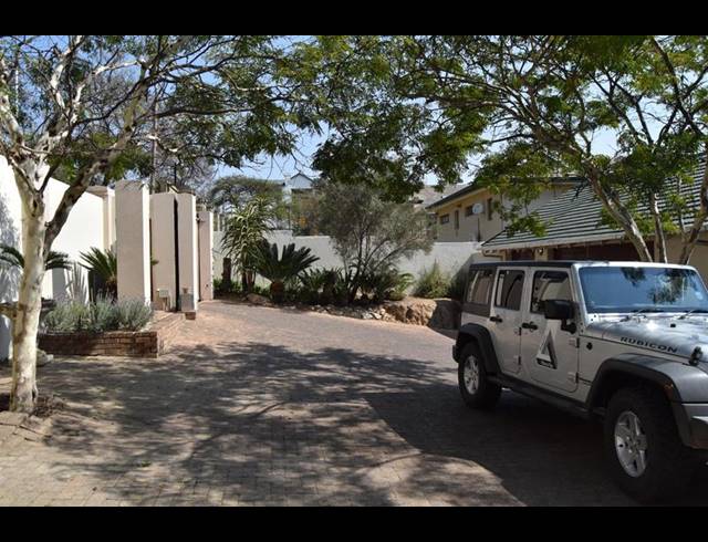 FARM FOR SALE IN BRYANSTON